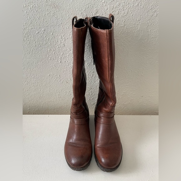 b.ø.c. Leather Boots - Picture 2 of 12